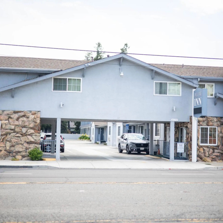 photo 1 of Deluxe Inn