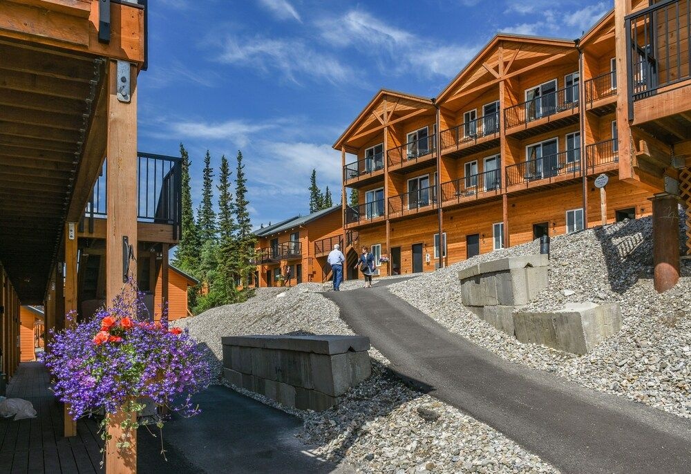 photo 1 of Denali Bluffs Hotel