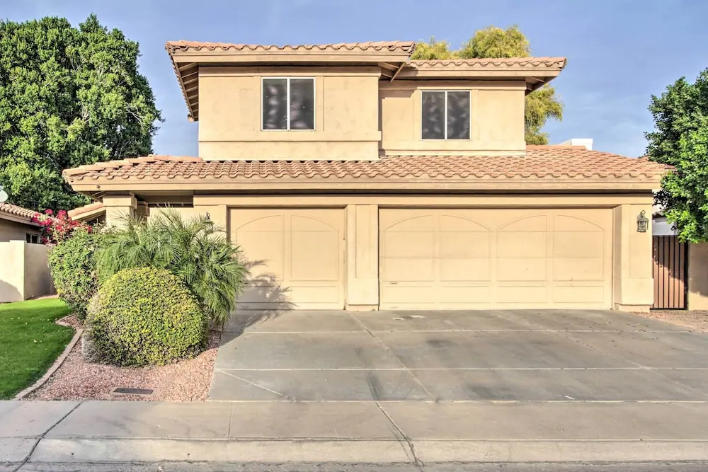photo 1 of Pool, Golf Course Views: Desert Oasis in Glendale