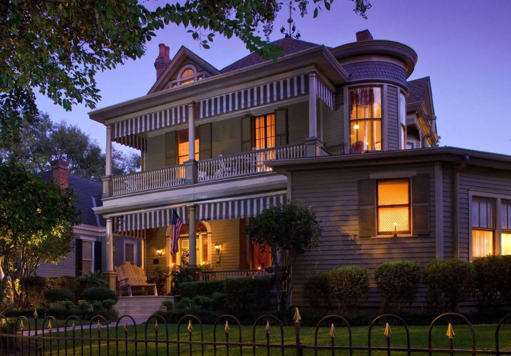 photo 1 of Devereaux Shields House