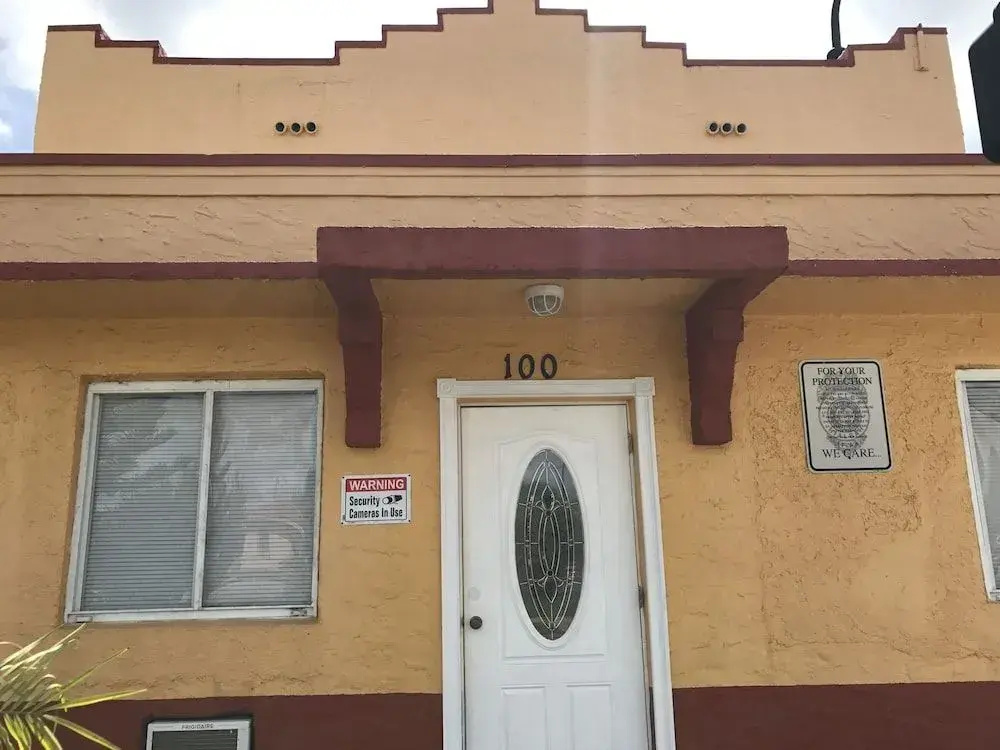 photo 1 of Dixie Hotel
