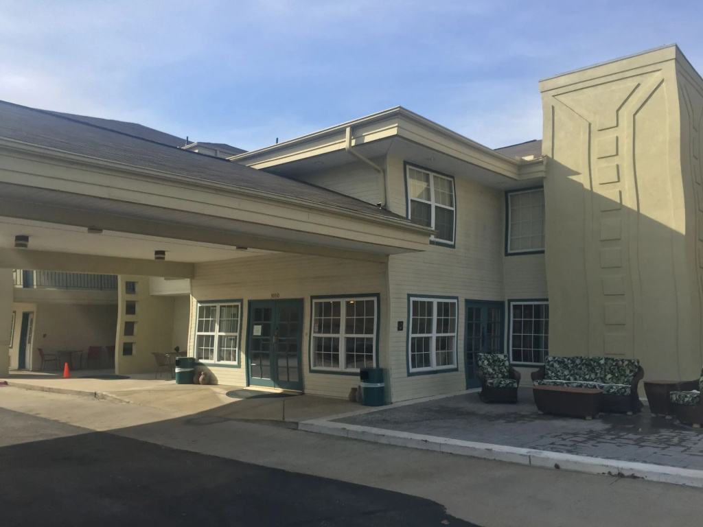 photo 1 of Wander Inn