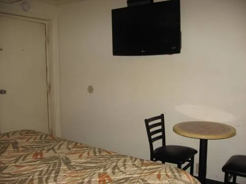 photo 1 of Domino Motel
