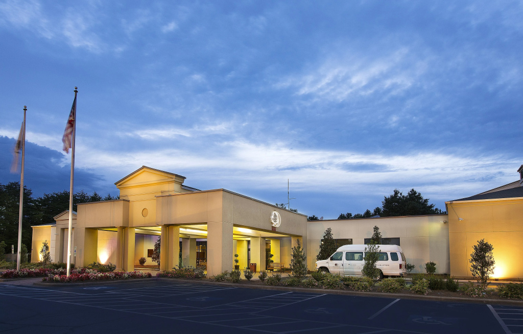 photo 1 of DoubleTree by Hilton Charlotte Airport