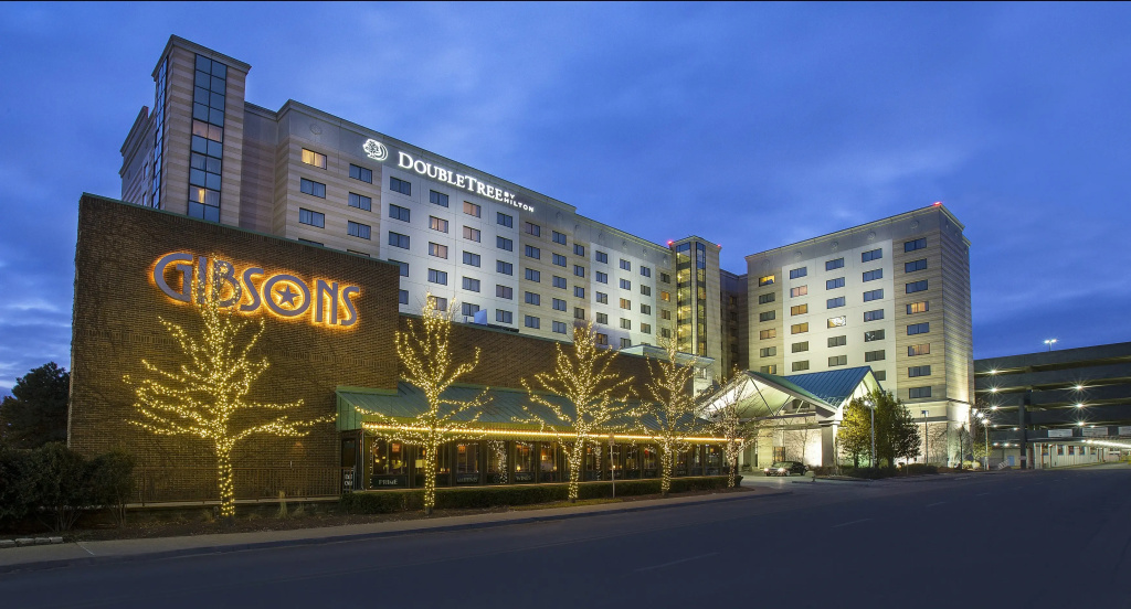 photo 1 of DoubleTree by Hilton Chicago O'Hare Airport - Rosemont