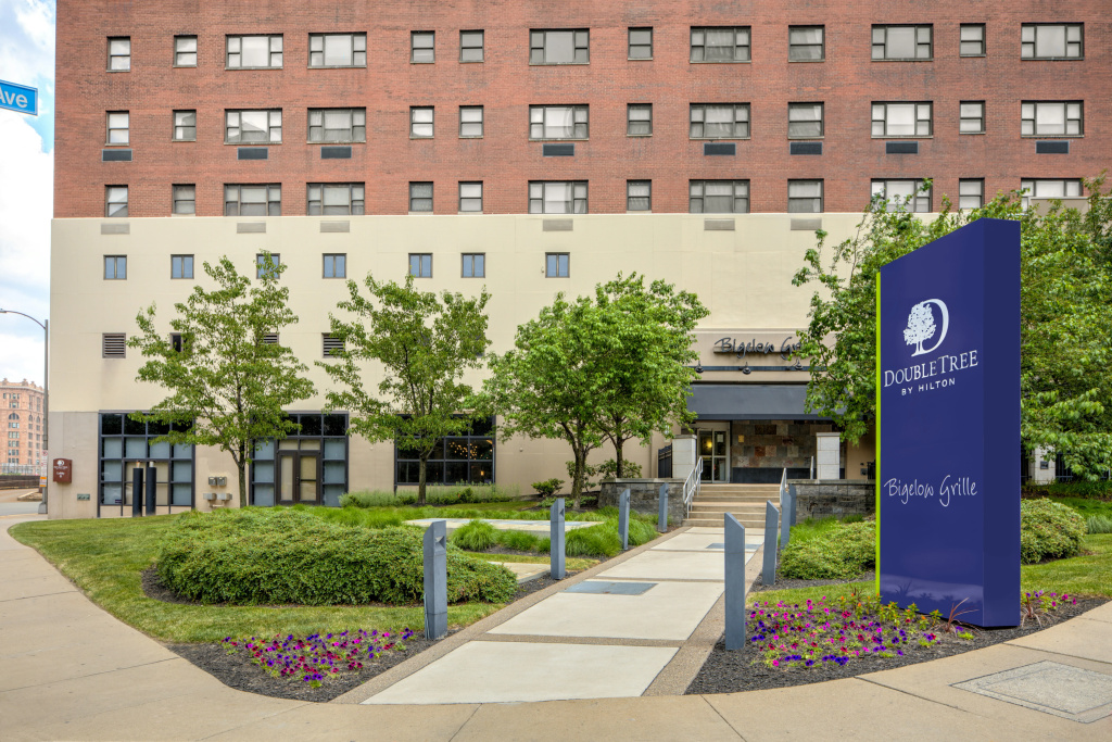 photo 1 of DoubleTree by Hilton Hotel & Suites Pittsburgh Downtown