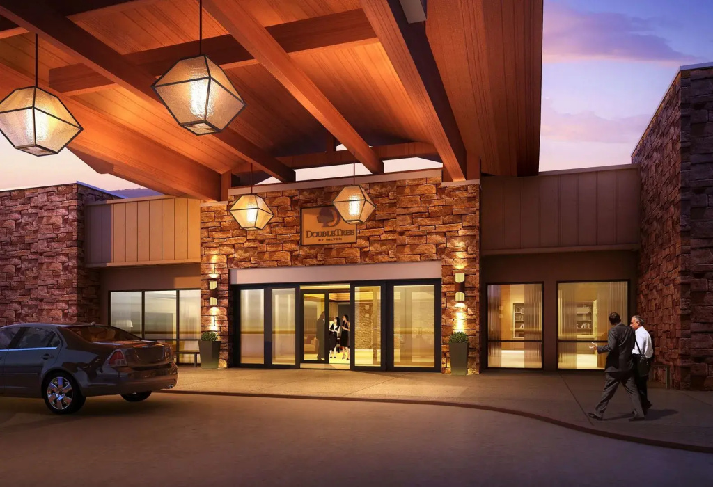 photo 1 of Doubletree by Hilton Pittsburgh — Green Tree