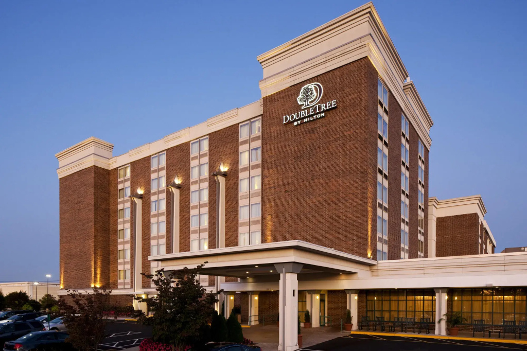 photo 1 of DoubleTree by Hilton Hotel Wilmington