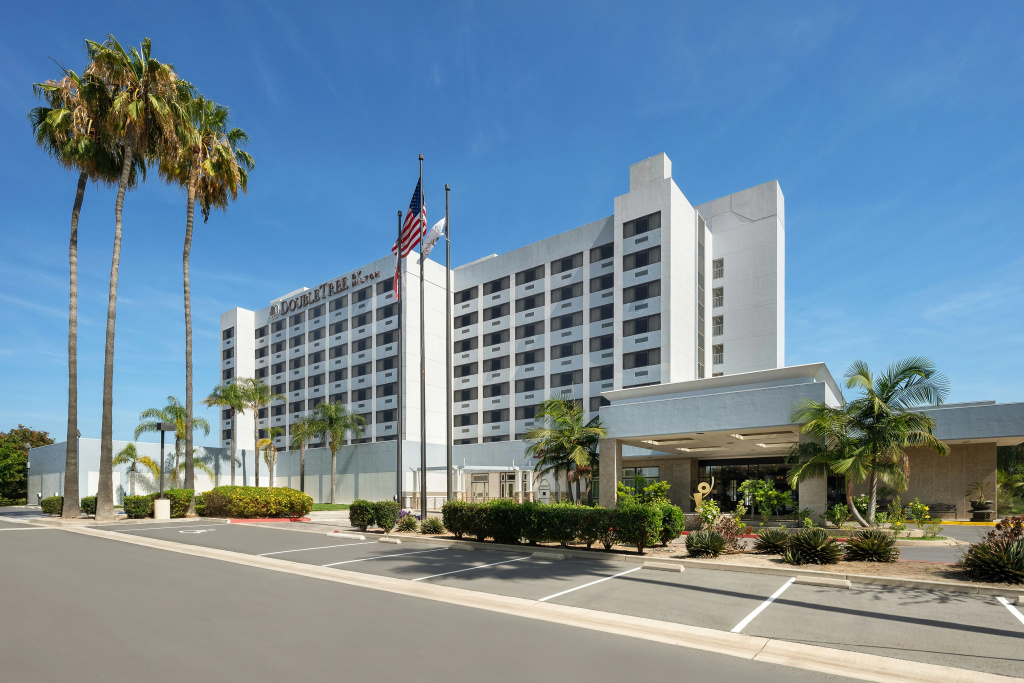 photo 1 of DoubleTree by Hilton Los Angeles - Norwalk