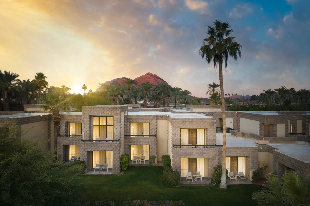 photo 1 of DoubleTree Resort by Hilton Paradise Valley - Scottsdale