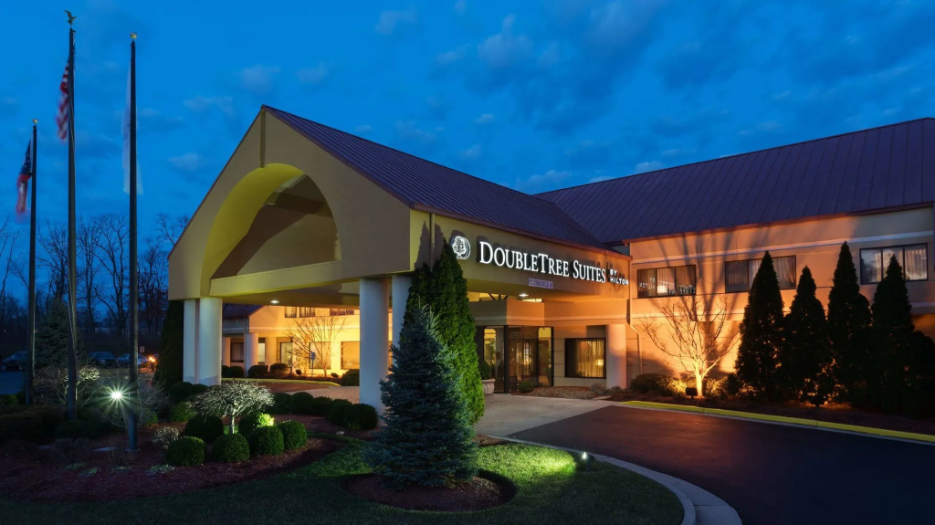 photo 1 of DoubleTree Suites by Hilton Hotel Cincinnati - Blue Ash