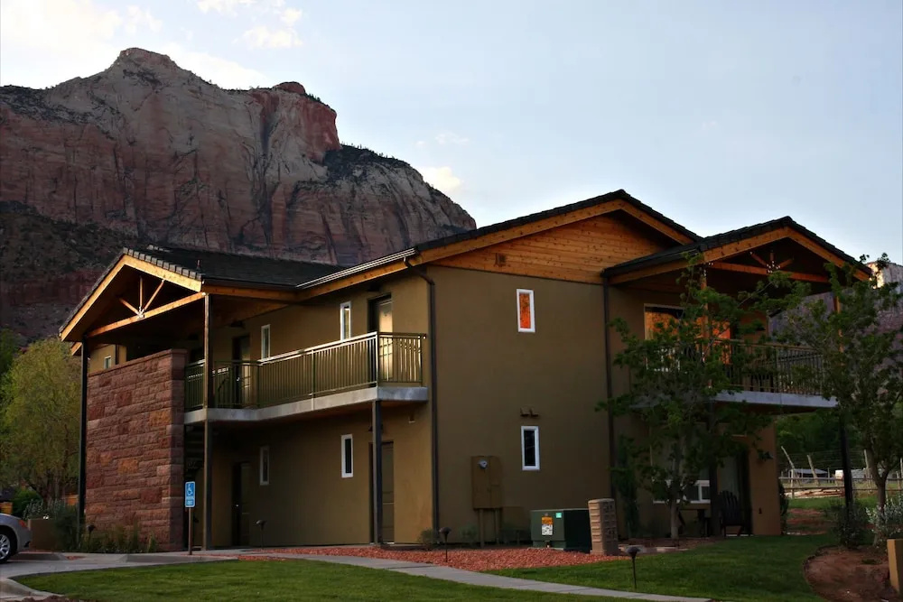 photo 1 of Driftwood Lodge