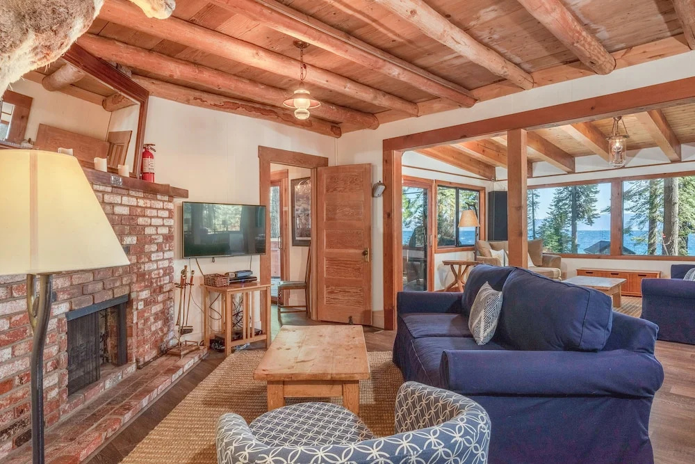 photo 1 of dun Lookin - 4br W/ Hot Tub & Pier, Large Yard 4 Bedroom Cabin