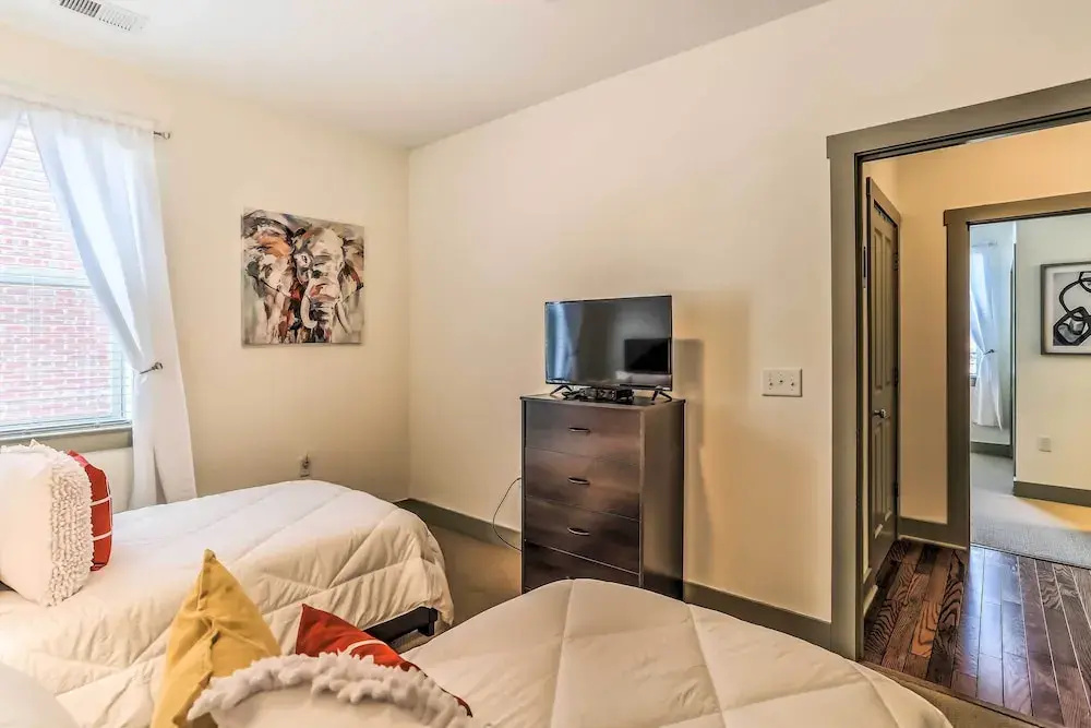 photo 1 of Dwtn Condo 4 Blocks to The Wilmington Riverwalk!