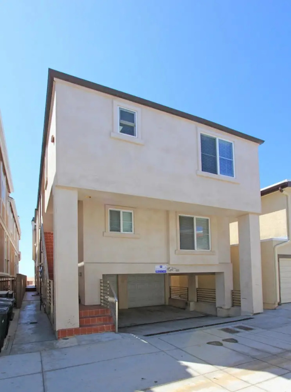 photo 1 of E Ocean Front A (68131) - 2 Br townhouse by RedAwning