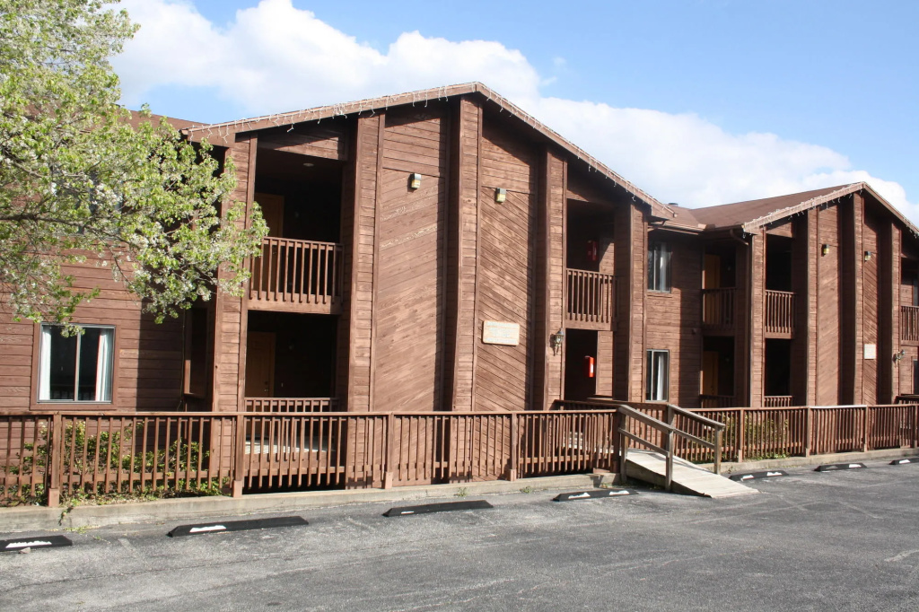 photo 1 of Table Rock Resorts at Indian Point