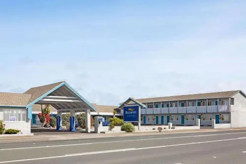photo 1 of Ebb Tide Lodge
