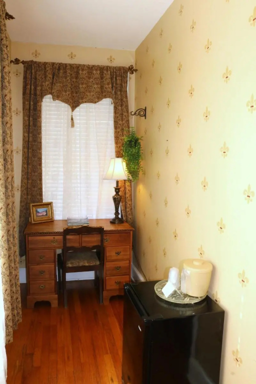 photo 1 of Echo Mountain Inn