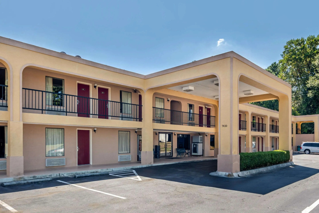 photo 1 of Econo Lodge Union City - Atlanta South