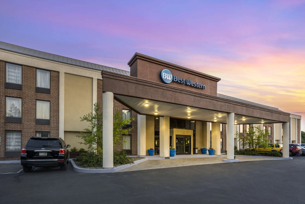 photo 1 of Best Western Harrisburg North Hotel