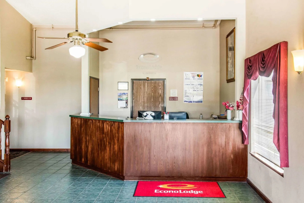 photo 1 of Travelers Lodge & Suites