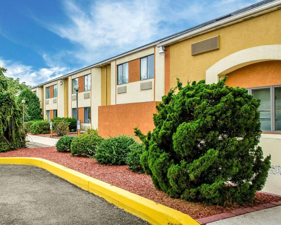 photo 1 of Econo Lodge Harrisburg - Hershey North