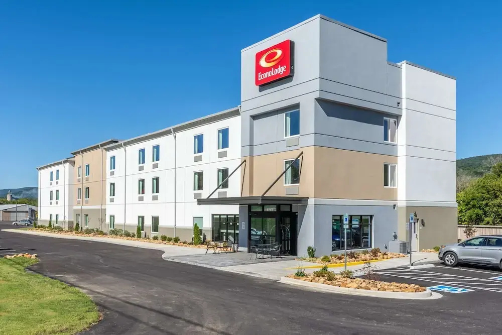 photo 1 of Econo Lodge