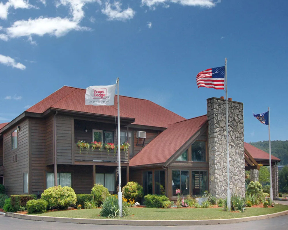 photo 1 of Econo Lodge