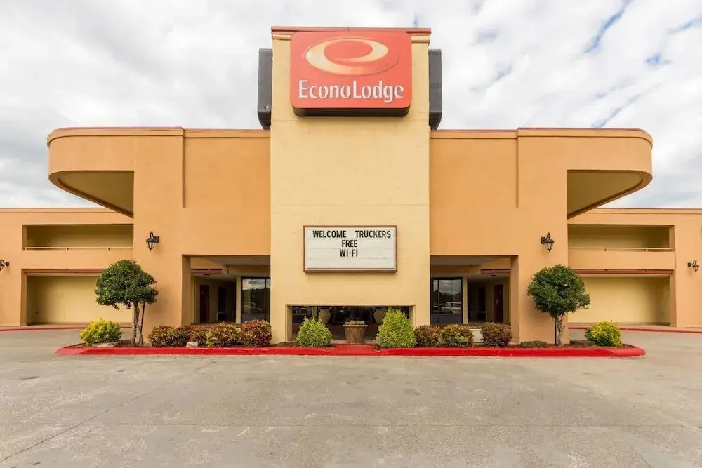 photo 1 of Econo Lodge
