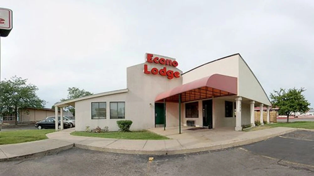 photo 1 of Knights Inn South Bend
