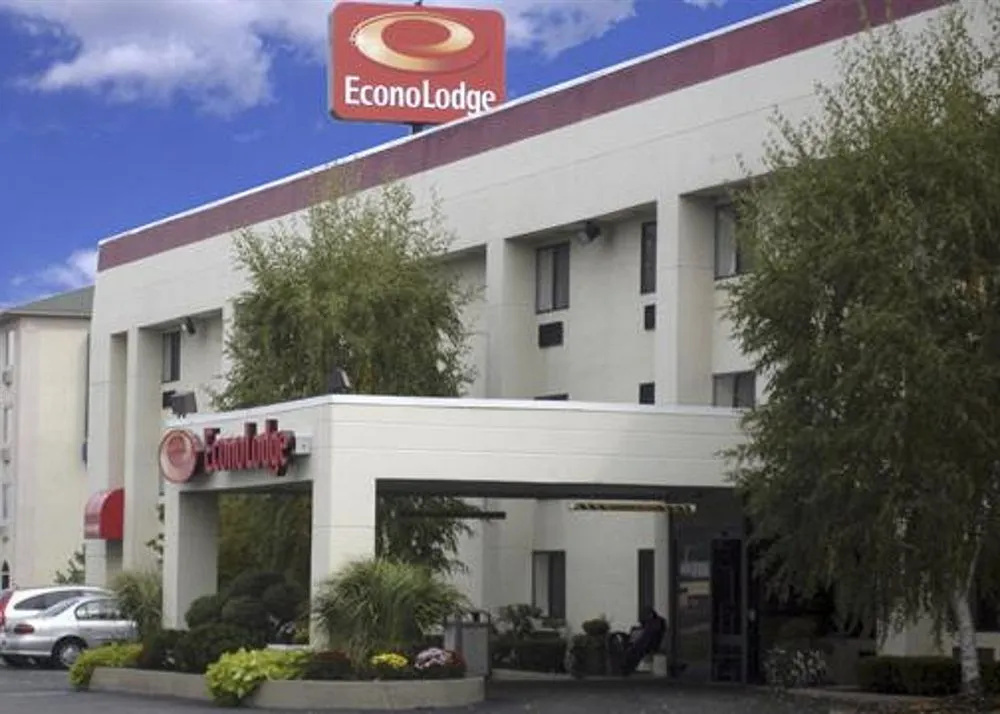 photo 1 of Econo Lodge Arena Wilkes Barre