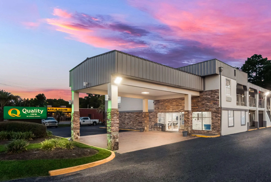 photo 1 of Quality Inn Charleston - West Ashley
