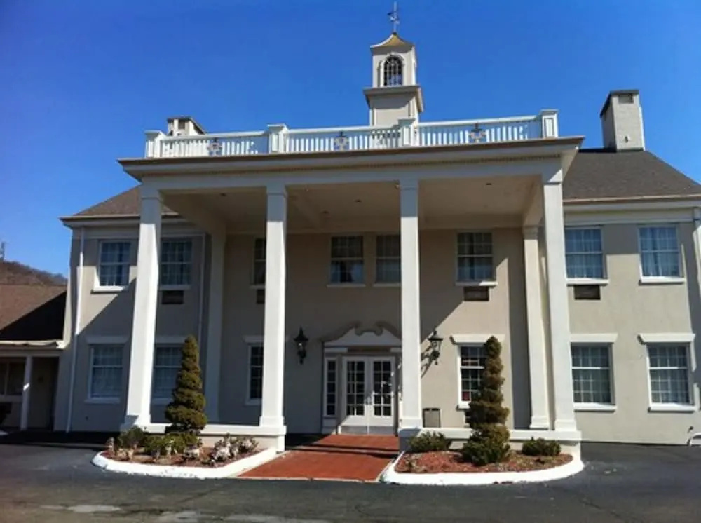 photo 1 of Econo Lodge Conference Center