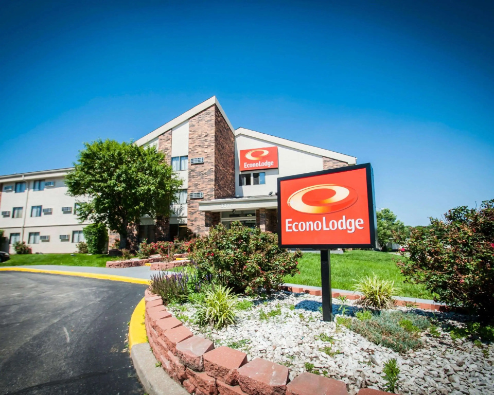 photo 1 of Econo Lodge Kansas City Downtown North