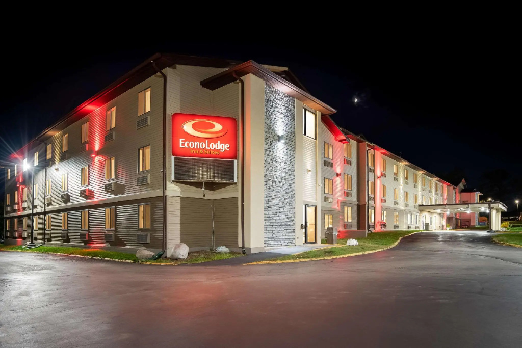 photo 1 of Sonesta Essential Des Moines