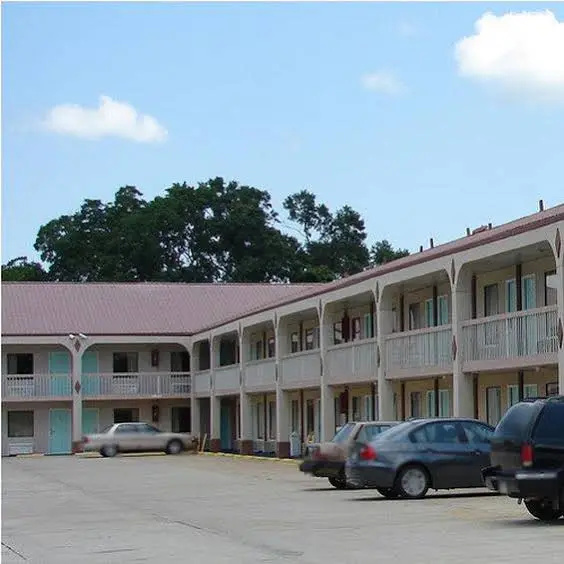 photo 1 of Econo Lodge Natchez