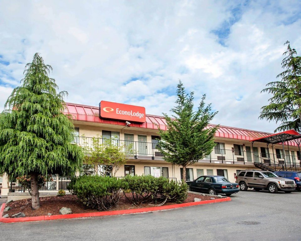 photo 1 of Inn at Lake Washington By OYO I-405