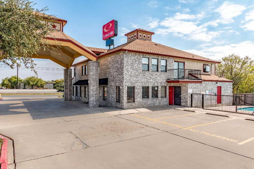 photo 1 of Econo Lodge Near SeaWorld