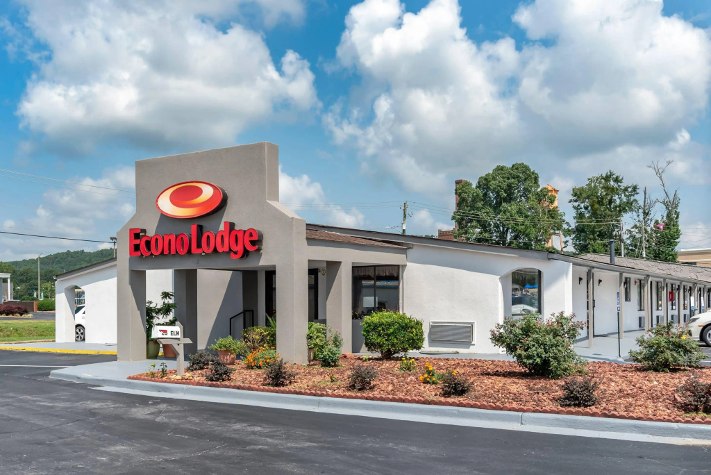 photo 1 of Econo Lodge Oxford near Choccolocco Park