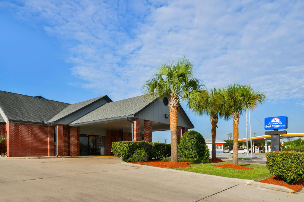 photo 1 of Americas Best Value Inn Pasadena Houston