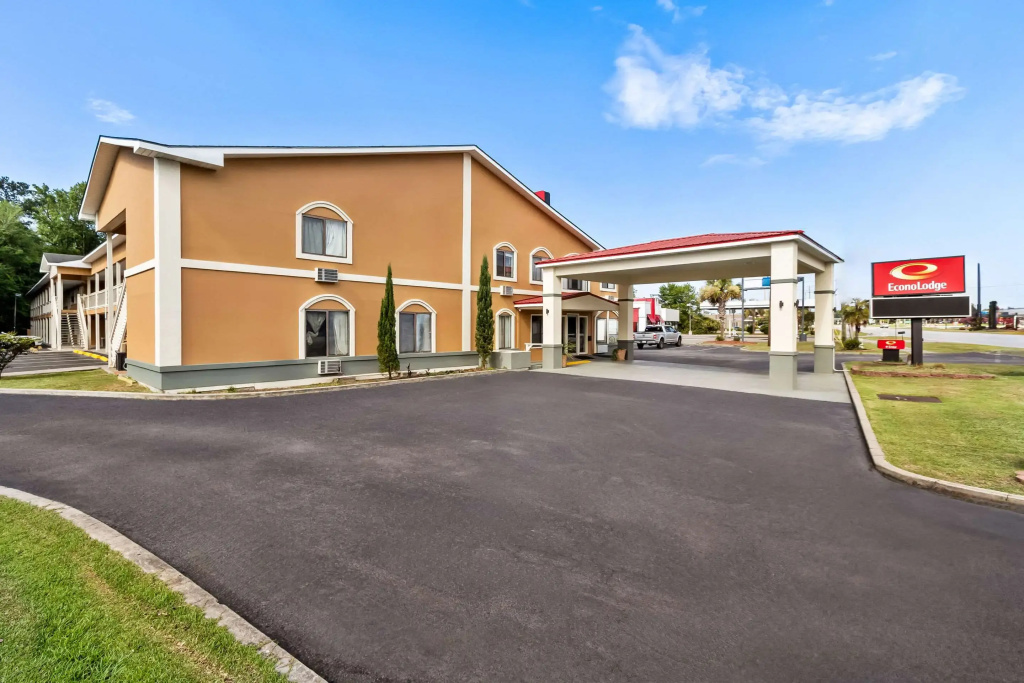 photo 1 of Econo Lodge St. George