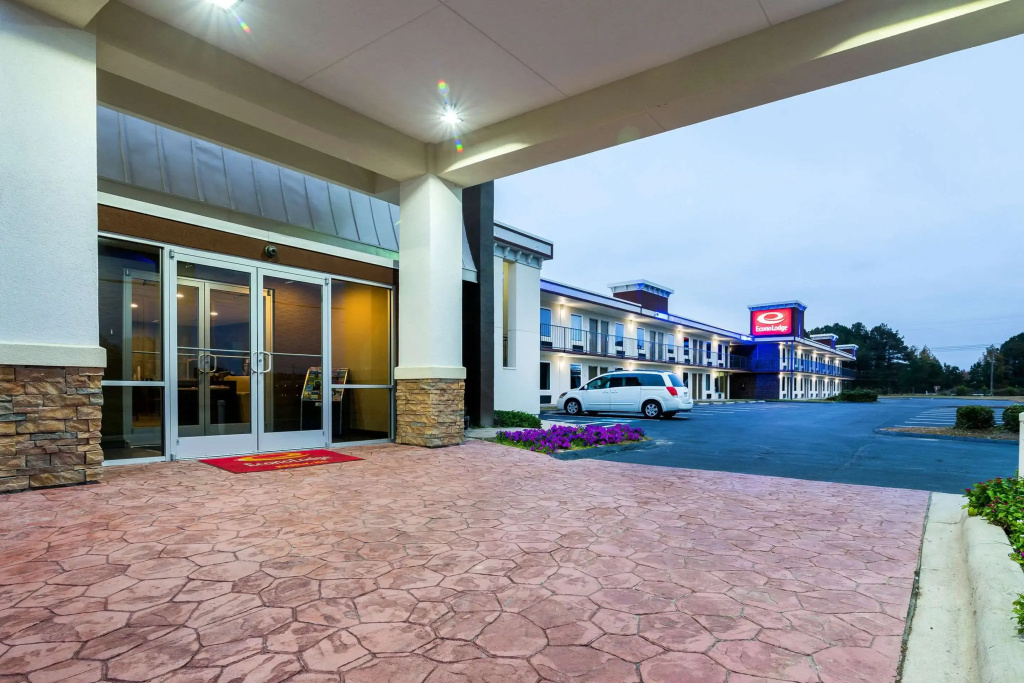 photo 1 of Econo Lodge Selma - Smithfield