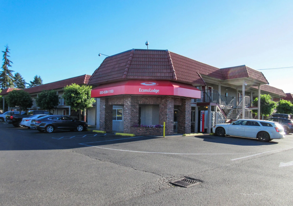 photo 1 of Econo Lodge Tacoma Mall