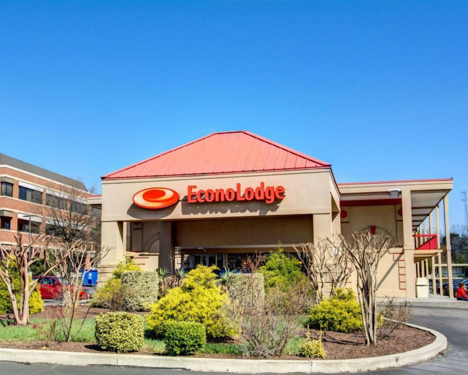 photo 1 of Econo Lodge Takoma Park