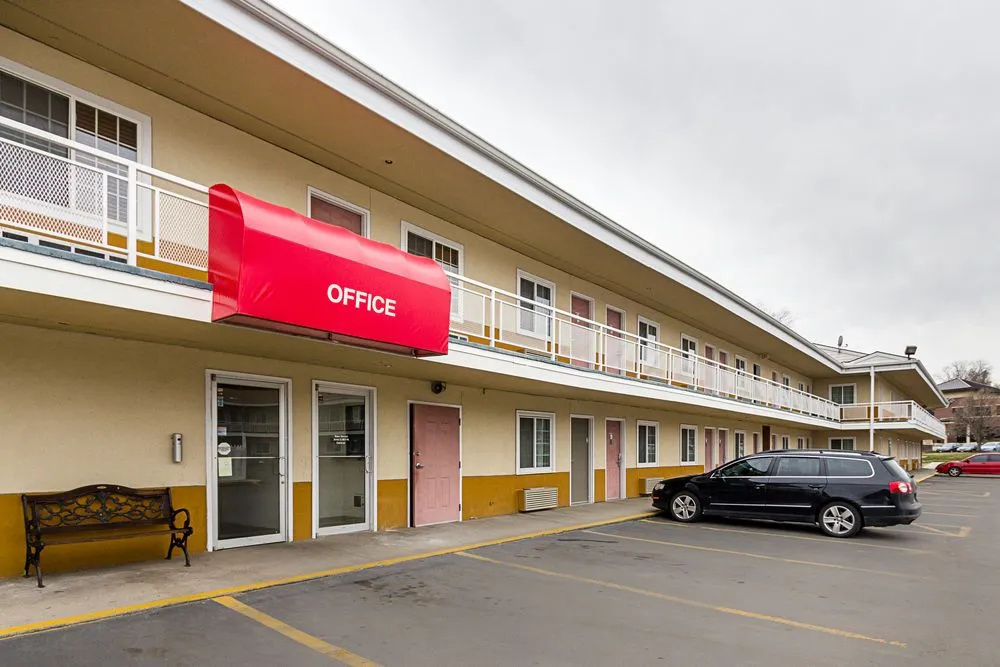 photo 1 of Econo Lodge West Dodge