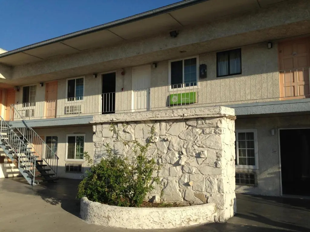 photo 1 of Economy Inn