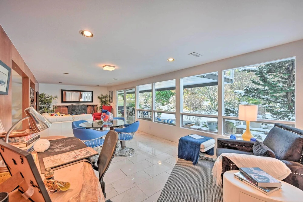 photo 1 of Edmonds Apartment With Private Wine Cellar!
