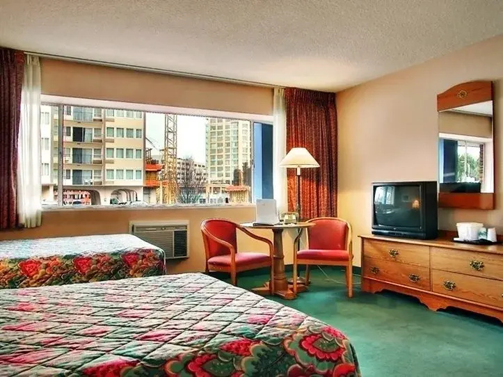 photo 1 of Eighth Avenue Inn