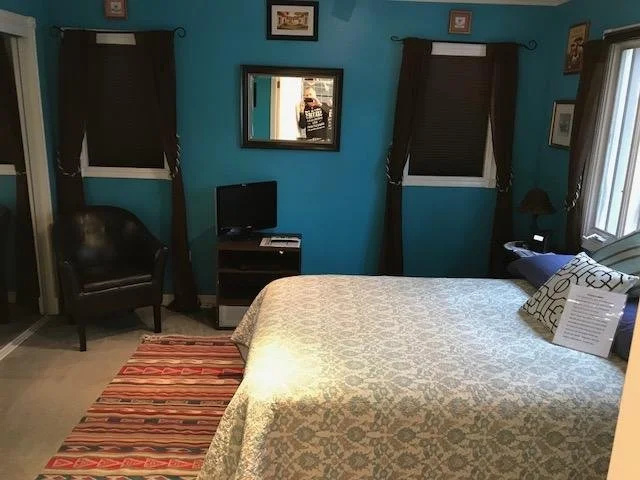 photo 1 of Elaines Hollywood Bed And Breakfast