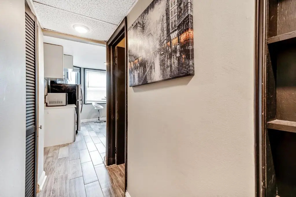photo 1 of Elevator Newly Renovated Rittenhouse Square 1BR W/D, 3 Blocks to Park!